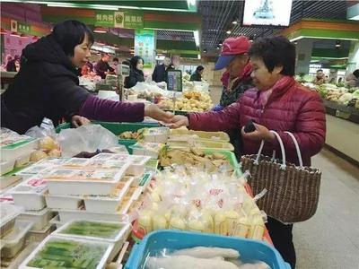 拎菜篮子买菜去！海宁菜市场掀起环保新时尚